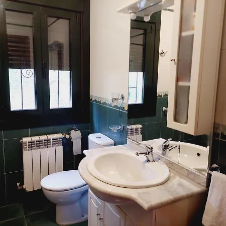 A Pedrouza De Villa Godos